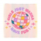 Bohin текстилни етикети - малък детайл, който прави голямо впечатление Bohin текстилни етикети - малък детайл, който прави голямо впечатление