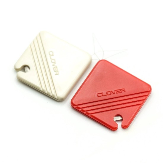 Вдевачка с резец Clover комплект 2 броя Вдевачка с резец Clover комплект 2 броя
