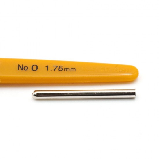 Една кука Clover Soft touch за дантела