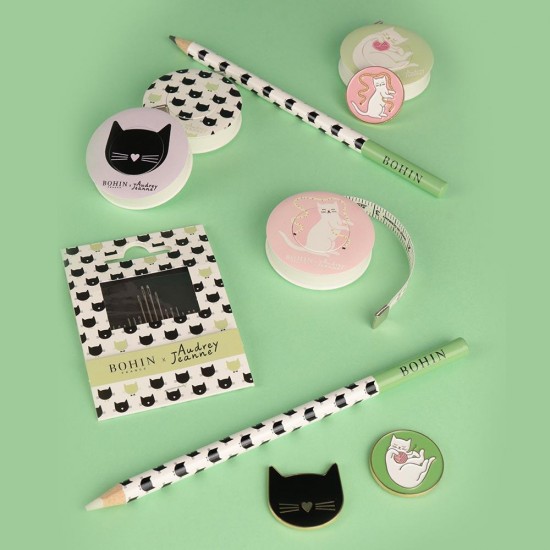 Шивашки сантиметър Bohin 150 см Франция- лимитирана серия Шивашки сантиметър Bohin 150 см Франция- лимитирана серия