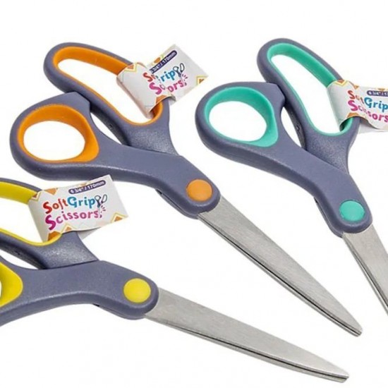 Medium household scissors 17cm