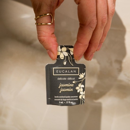 Препарат за пране на плетиво - Eucalan 5ml доза за 1 пране Препарат за пране на плетиво - Eucalan 5ml доза за 1 пране