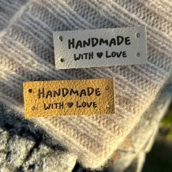 Етикет естествена кожа Handmade with love 5х2см