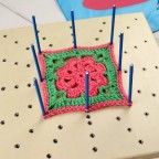 Дъска за блокиране на бабини квадрати двустранна