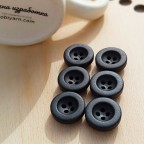 Corozo button 18mm - black