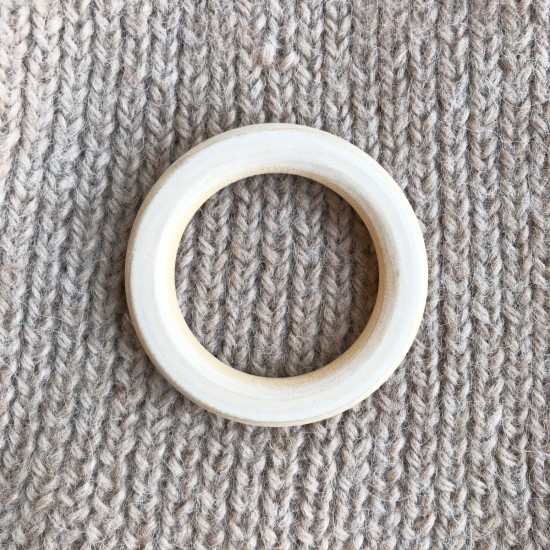 Wooden ring for macrame and amigurumi - flat profile
