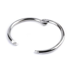 Металeн пръстен класьор