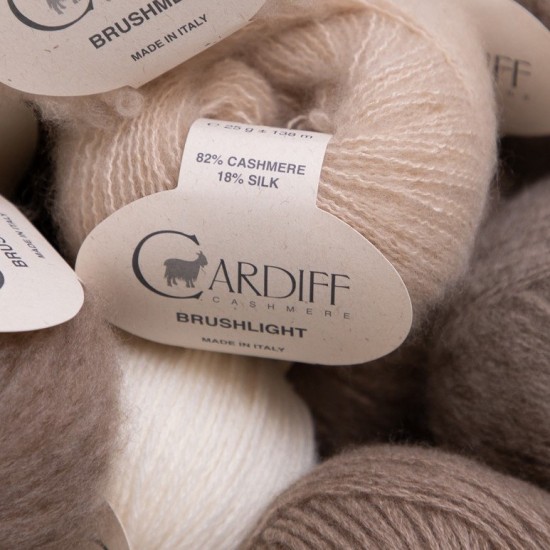Бръшлайт Cardiff Cashmere Brushlight най-висок клас кашмир и коприна Бръшлайт Cardiff Cashmere Brushlight най-висок клас кашмир и коприна