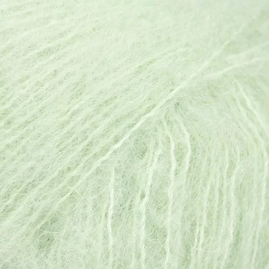 ДРОПС Сресана алпака силк - DROPS Brushed alpaca silk - луксозен микс от алпака и коприна ДРОПС Сресана алпака силк - DROPS Brushed alpaca silk - луксозен микс от алпака и коприна