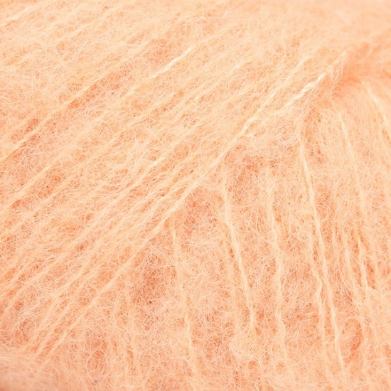ДРОПС Сресана алпака силк - DROPS Brushed alpaca silk - луксозен микс от алпака и коприна ДРОПС Сресана алпака силк - DROPS Brushed alpaca silk - луксозен микс от алпака и коприна