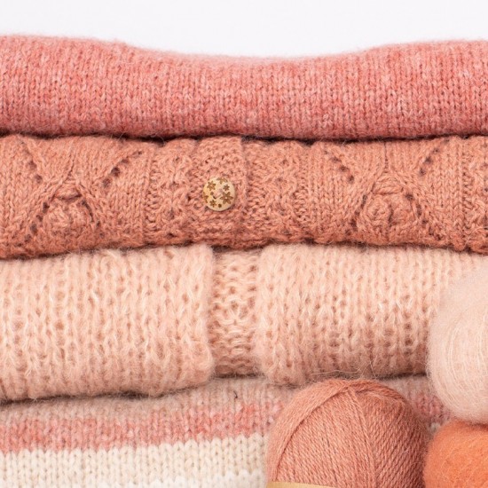 Button with flowers motif 15mm