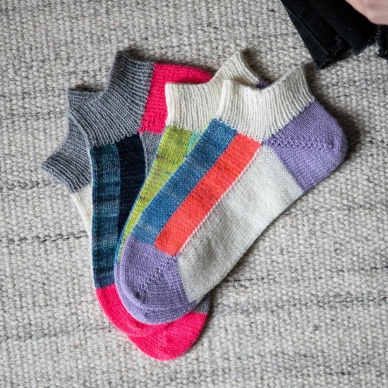 52 Weeks of scrap Yarn - книга 52 седмици в остатъчни материали