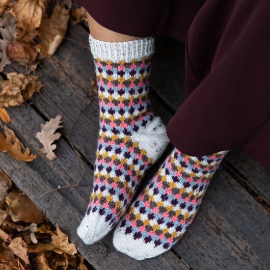 52 Weeks of scrap Yarn - книга 52 седмици в остатъчни материали