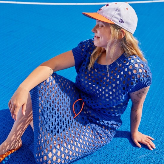 Hook Out!: Fresh Crochet Wear - книга Laine