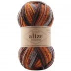 Wooltime solid colors and self-striping effect